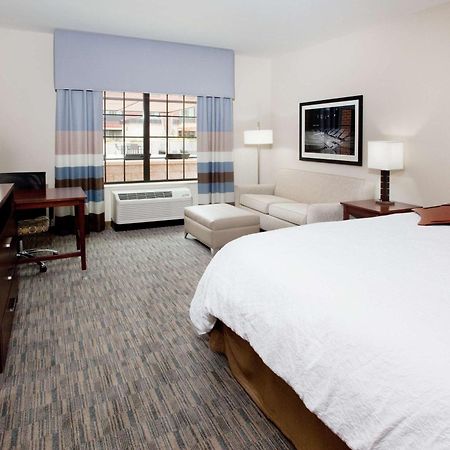 Hampton Inn & Suites Chapel Hill/Carrboro Exteriör bild